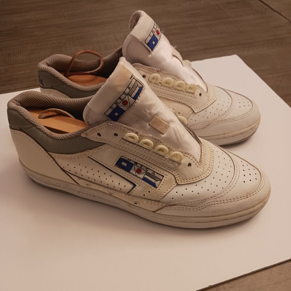 1990s OMEGA Shoes nos original APPLE shoe brand 10.5